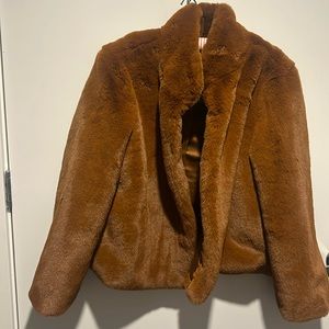 Cozy-Chic Faux Fur Coat ✨🤎